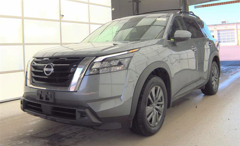 Used 2023 Nissan Pathfinder SV w/ SV Premium Package image 6