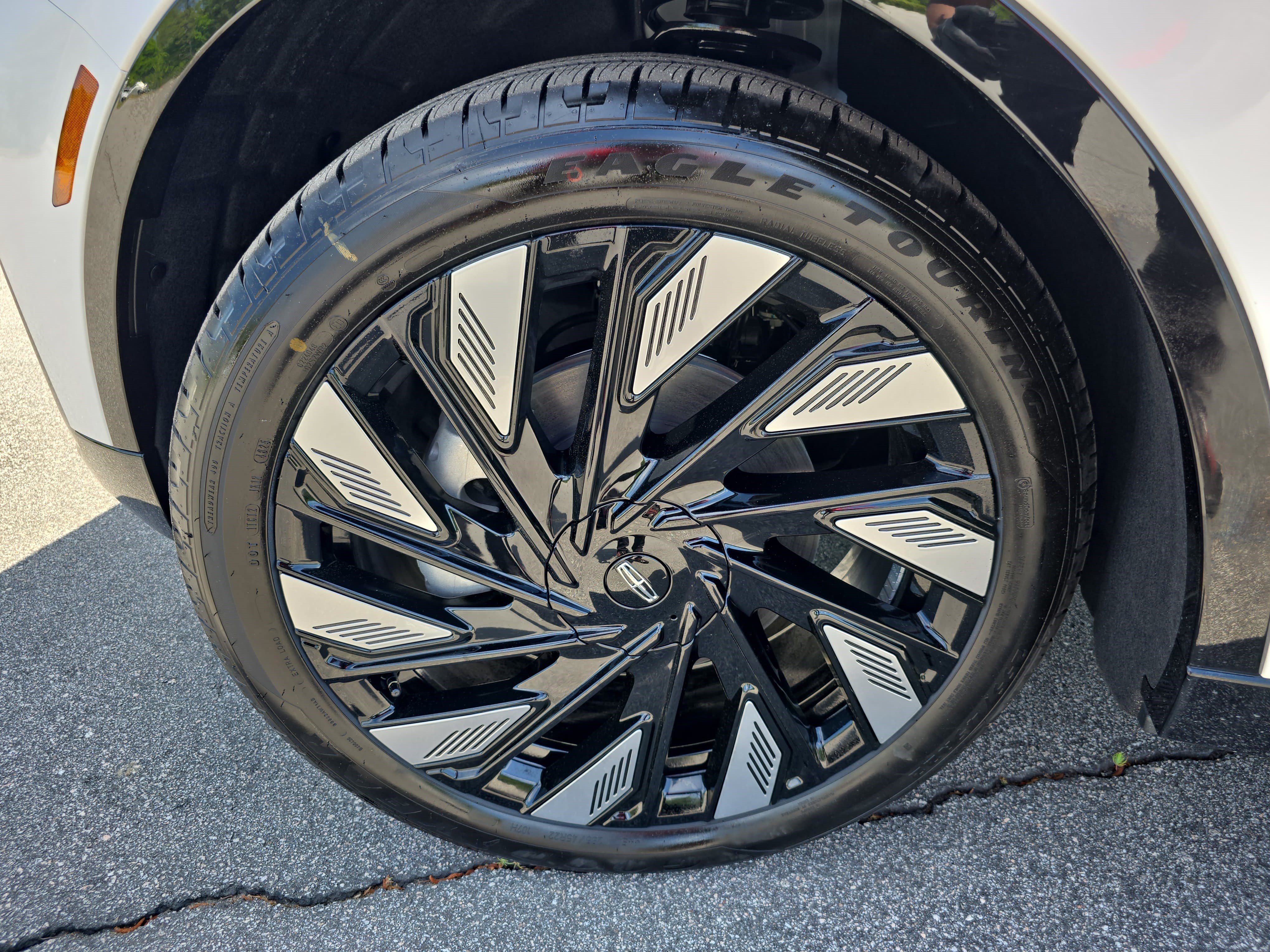New 2026 Lincoln Nautilus Reserve AWD/4WD image 34