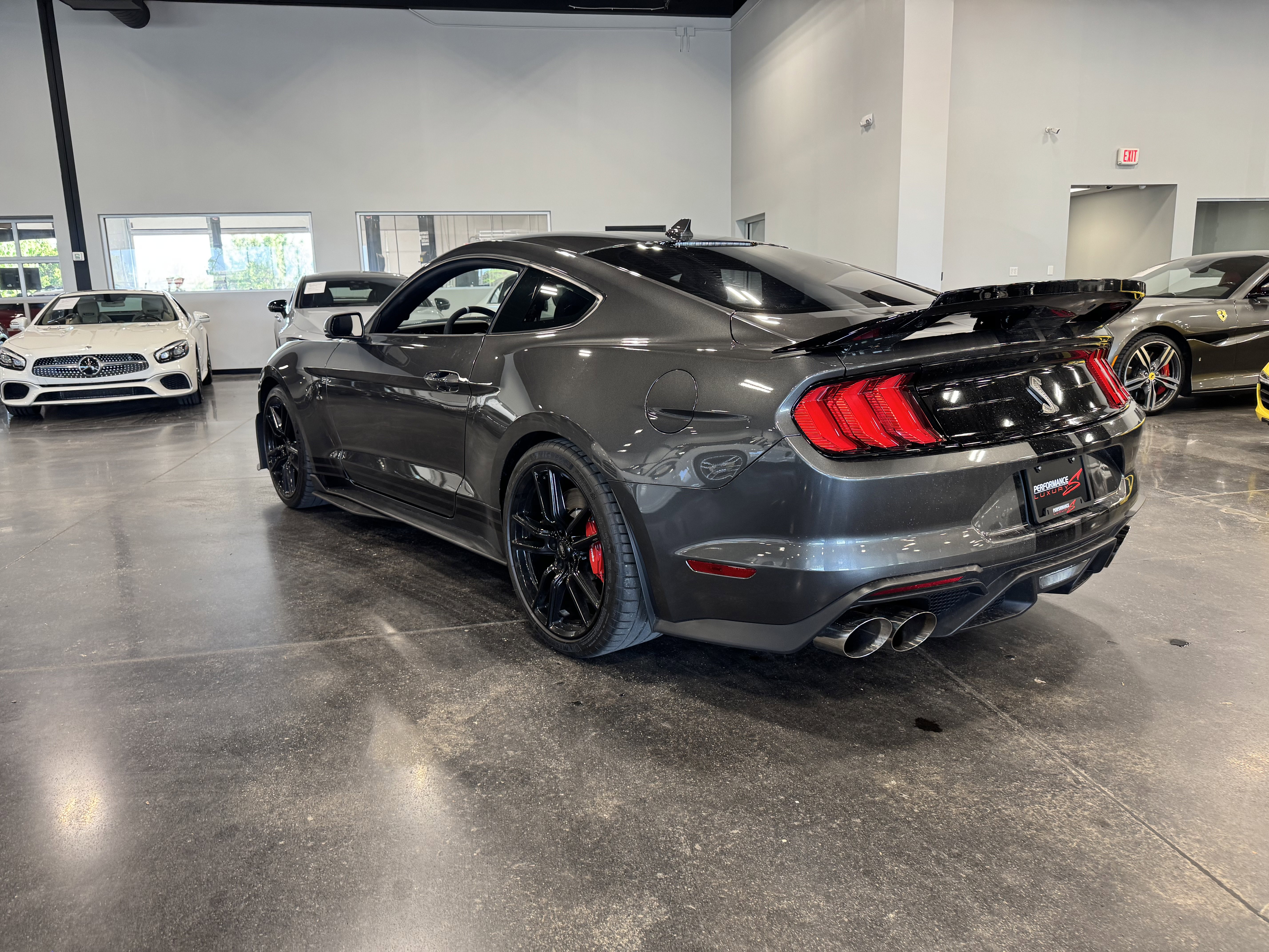 Used 2020 Ford Mustang Shelby GT500 w/ Technology Package RWD image 5