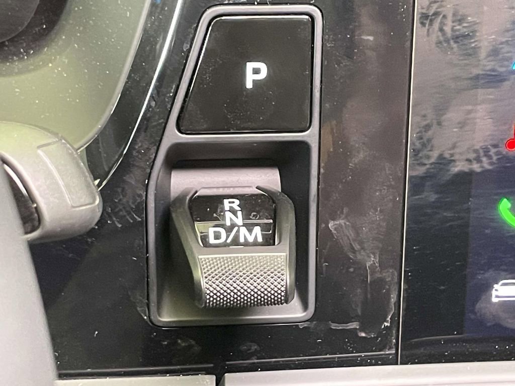 Certified 2025 Porsche Panamera GTS image 33