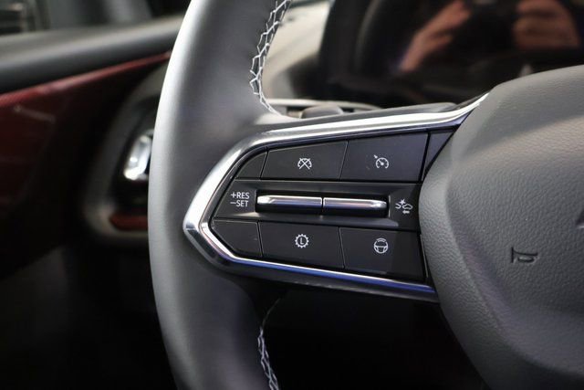 New 2026 Chevrolet Traverse Z71 w/ Enhanced Driving Package image 16