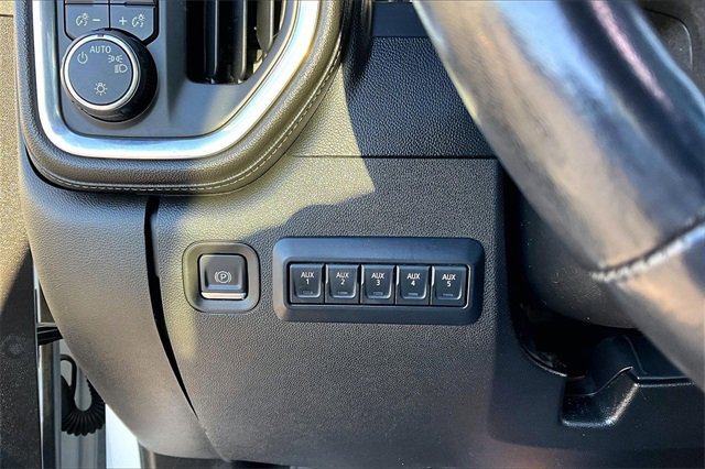 Used 2022 Chevrolet Silverado 2500 LT w/ Convenience Package image 15