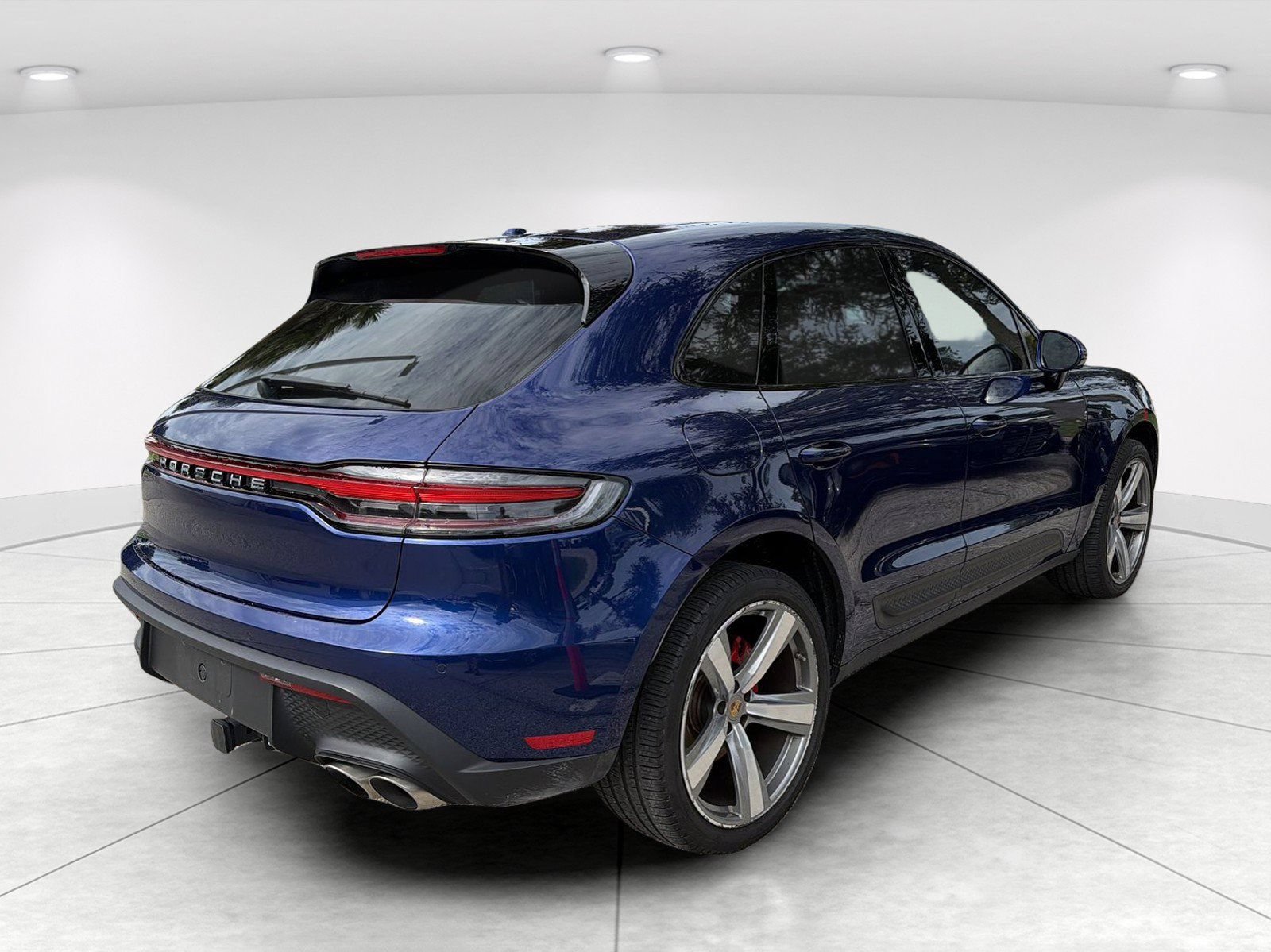 Used 2022 Porsche Macan S AWD/4WD image 4
