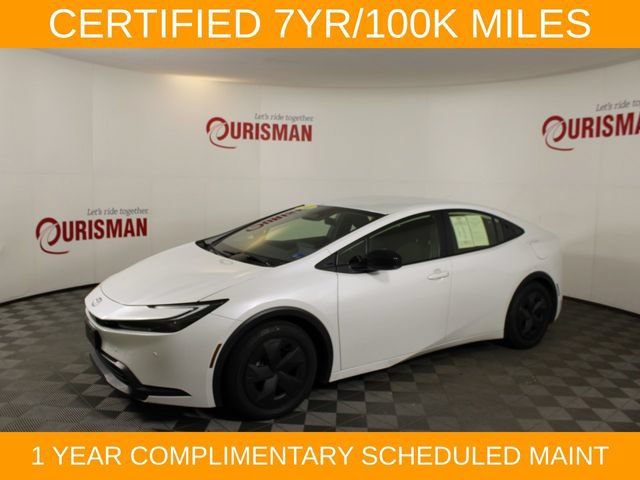 Used 2023 Toyota Prius LE FWD image 3
