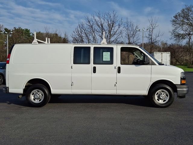 Used 2024 Chevrolet Express 2500 Extended image 10