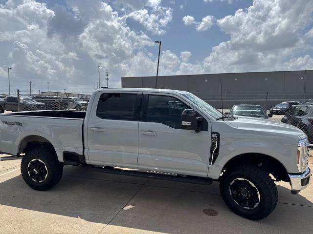 Certified 2025 Ford F250 Lariat w/ Tremor Off-Road Package AWD/4WD image 9
