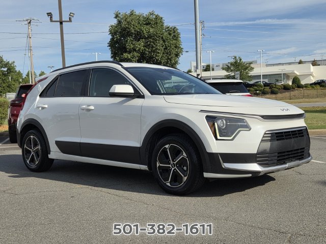 Used 2025 Kia Niro LX FWD image 4