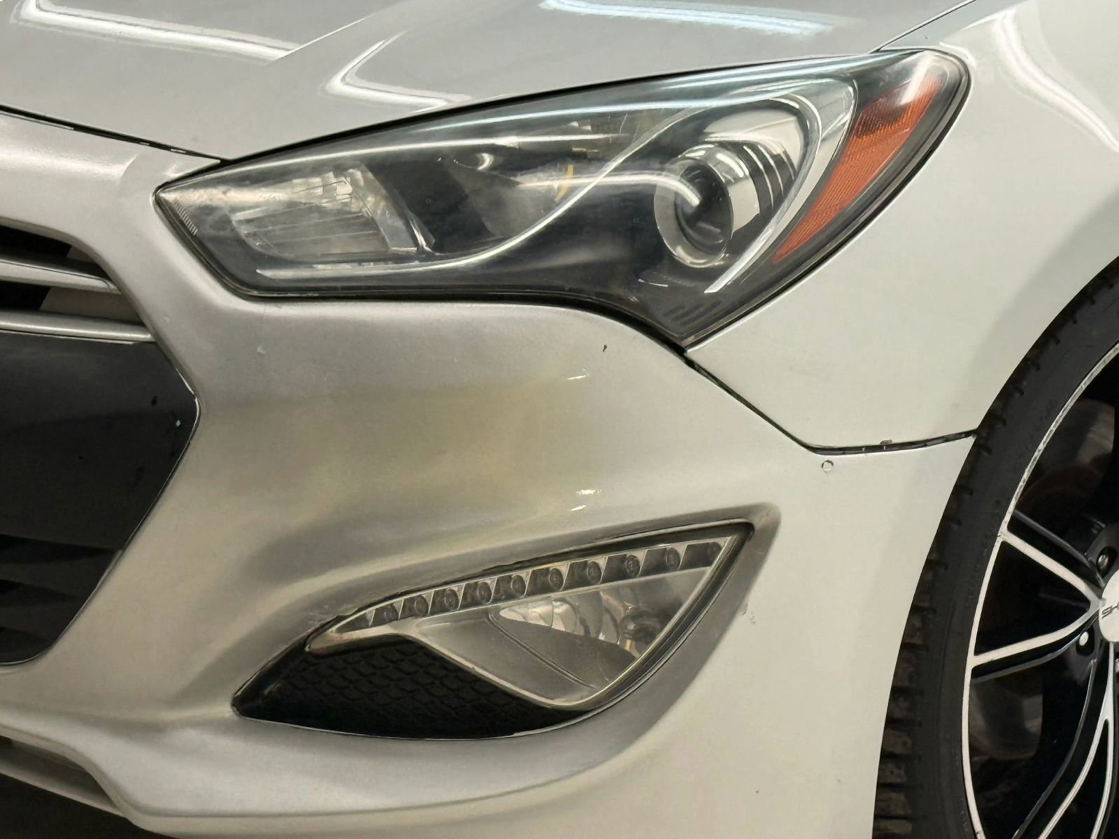 Used 2013 Hyundai Genesis 3.8 image 4