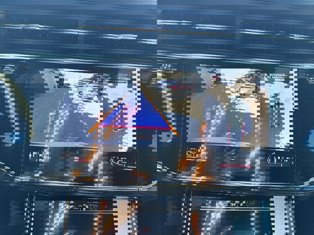 New 2026 Audi Q8 Premium Plus image 24