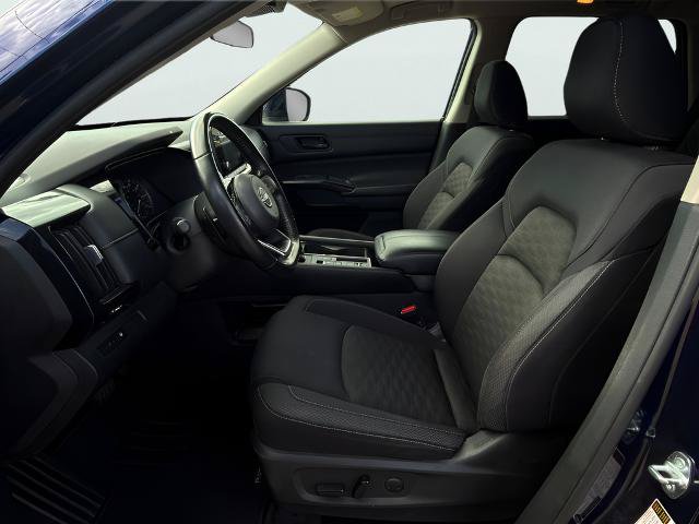 Certified 2023 Nissan Pathfinder SV FWD image 13