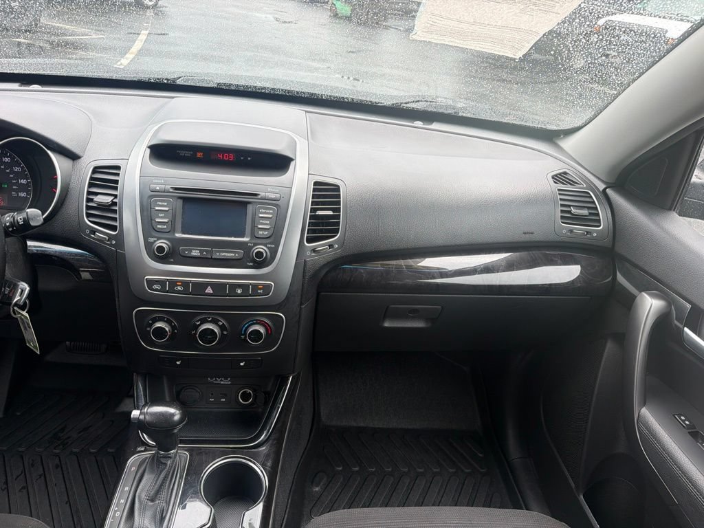 Used 2015 Kia Sorento LX FWD image 23