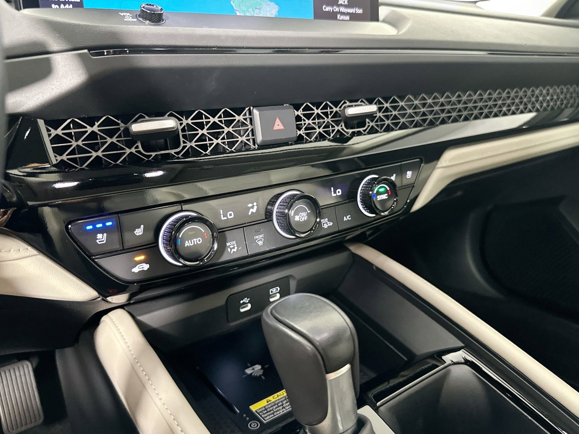 Used 2024 Honda Accord Touring image 15