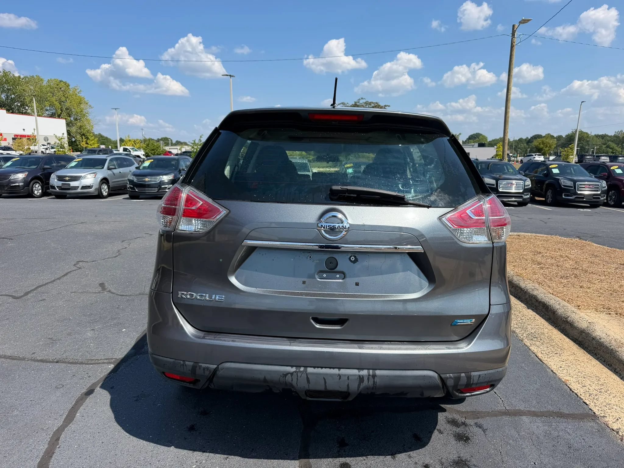 Used 2014 Nissan Rogue S FWD image 6