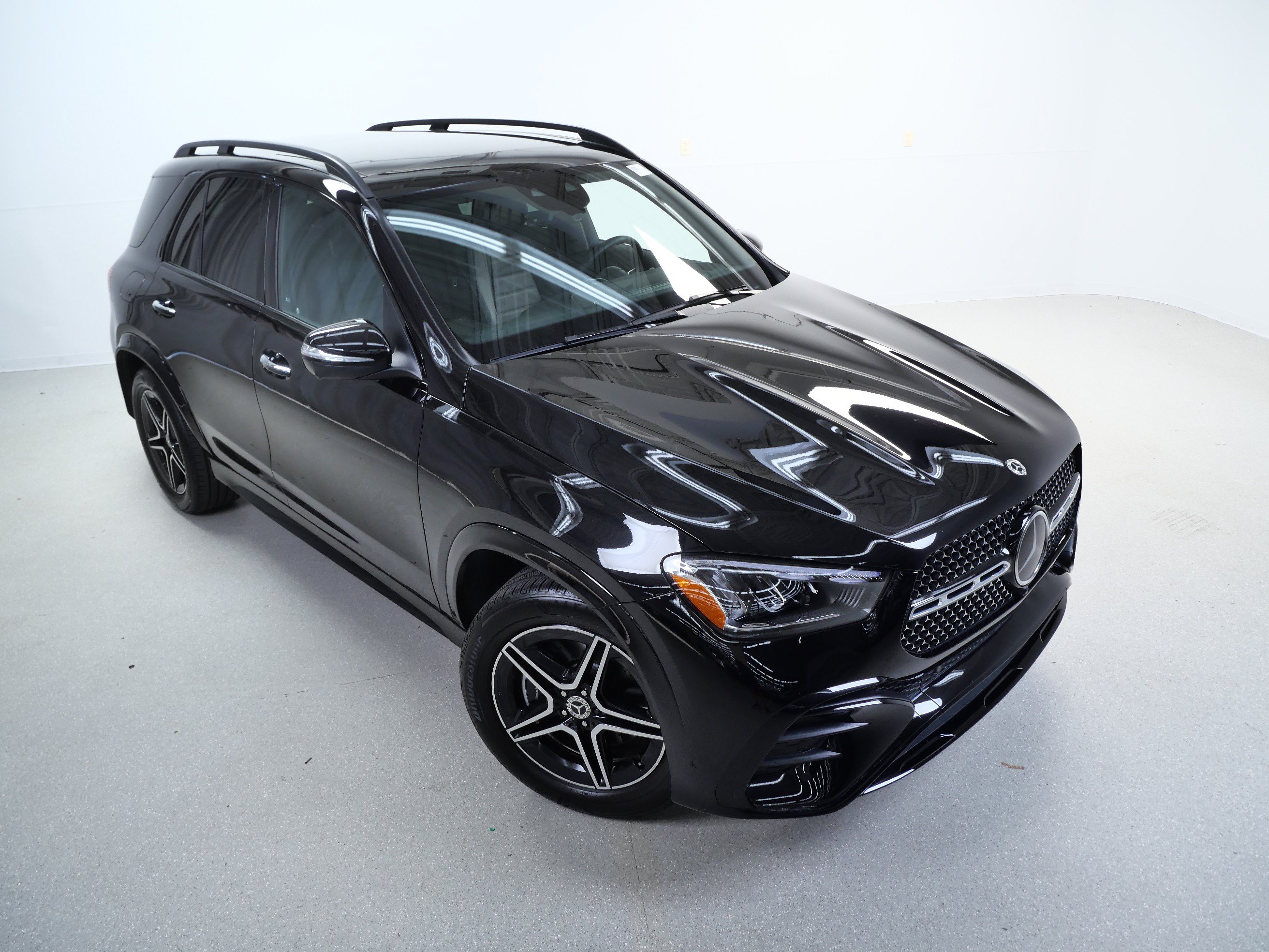 Certified 2026 Mercedes-Benz GLE 450e 4MATIC image 4