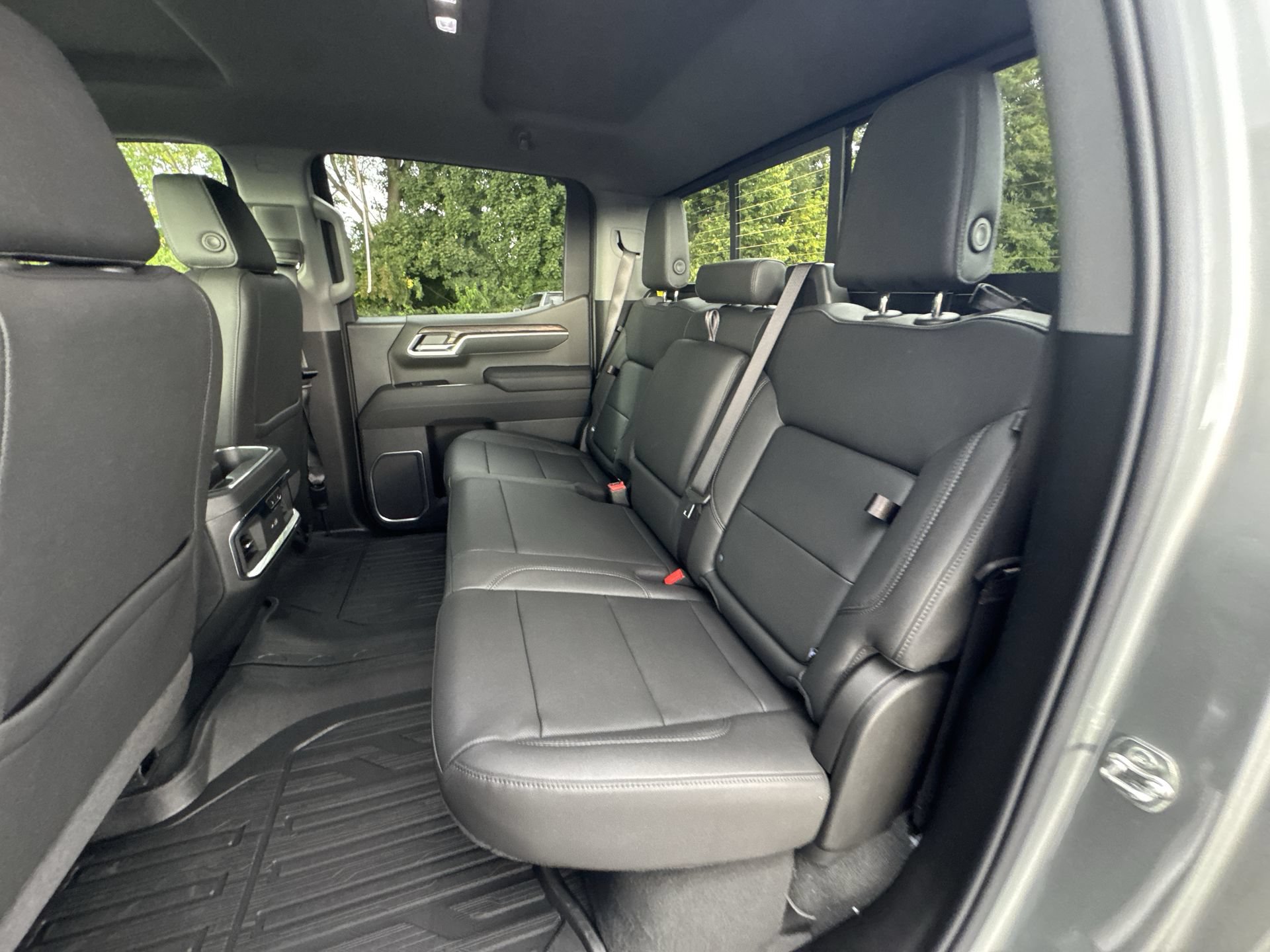 New 2026 GMC Sierra 1500 SLT w/ SLT Premium Plus Package AWD/4WD image 24