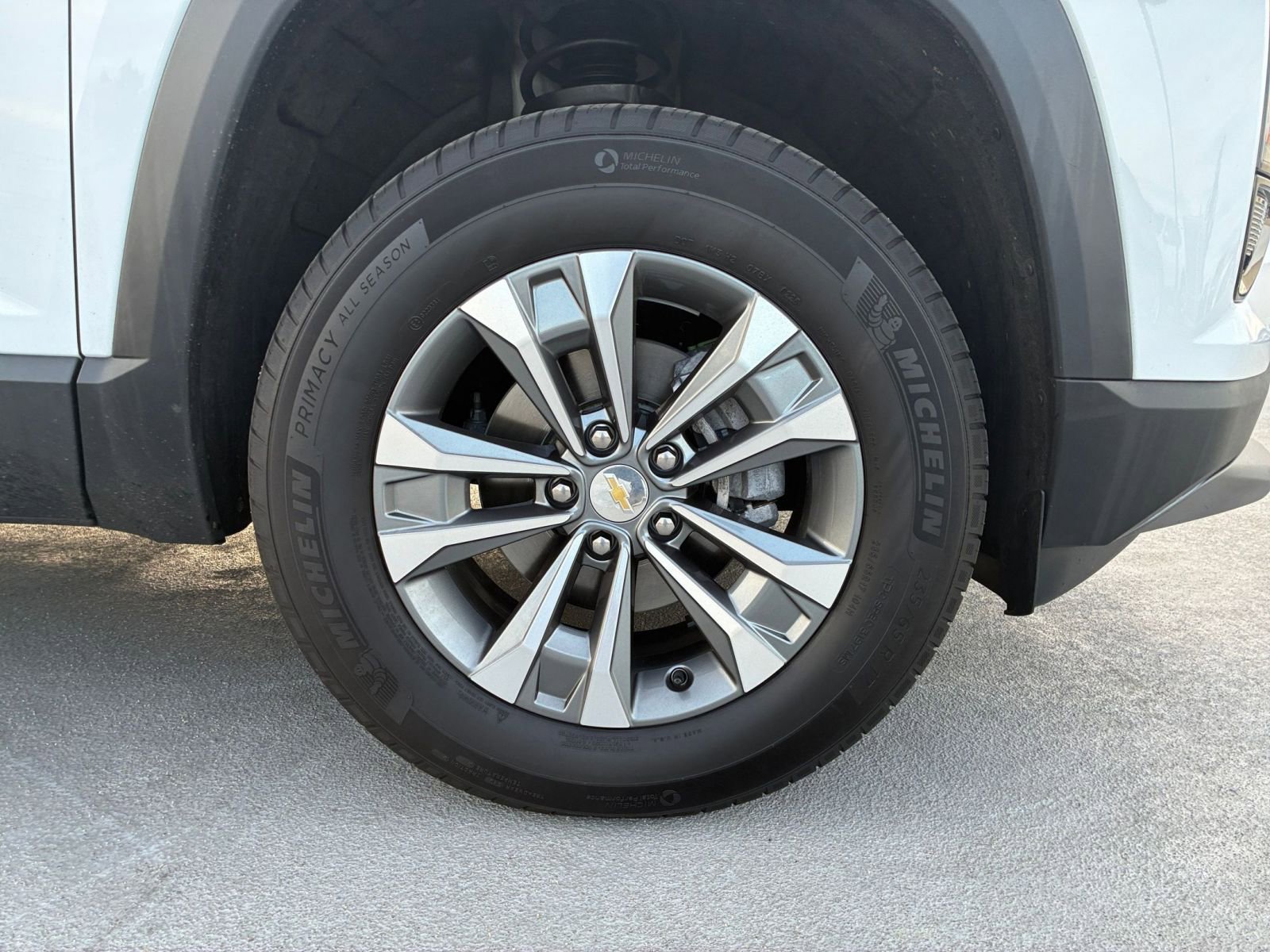 Used 2025 Chevrolet Equinox LT image 29