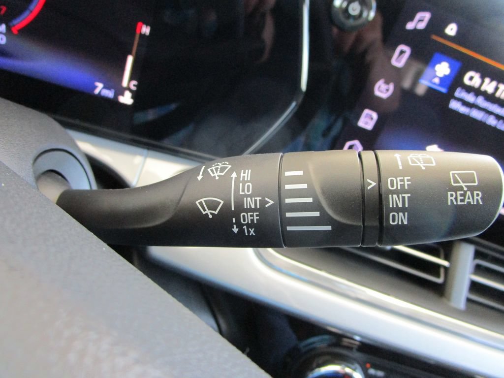 New 2026 Chevrolet Trax LT w/ Driver Confidence Package FWD image 28