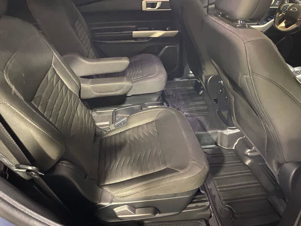 Used 2021 Ford Explorer XLT AWD/4WD image 23