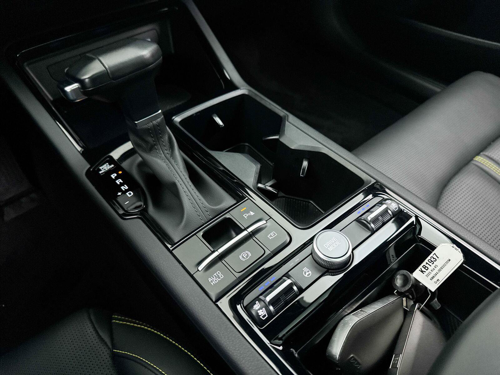 Used 2025 Kia K5 GT w/ GT1 Package FWD image 31
