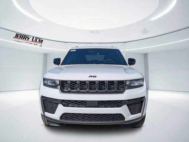 New 2026 Jeep Grand Cherokee Laredo image 8