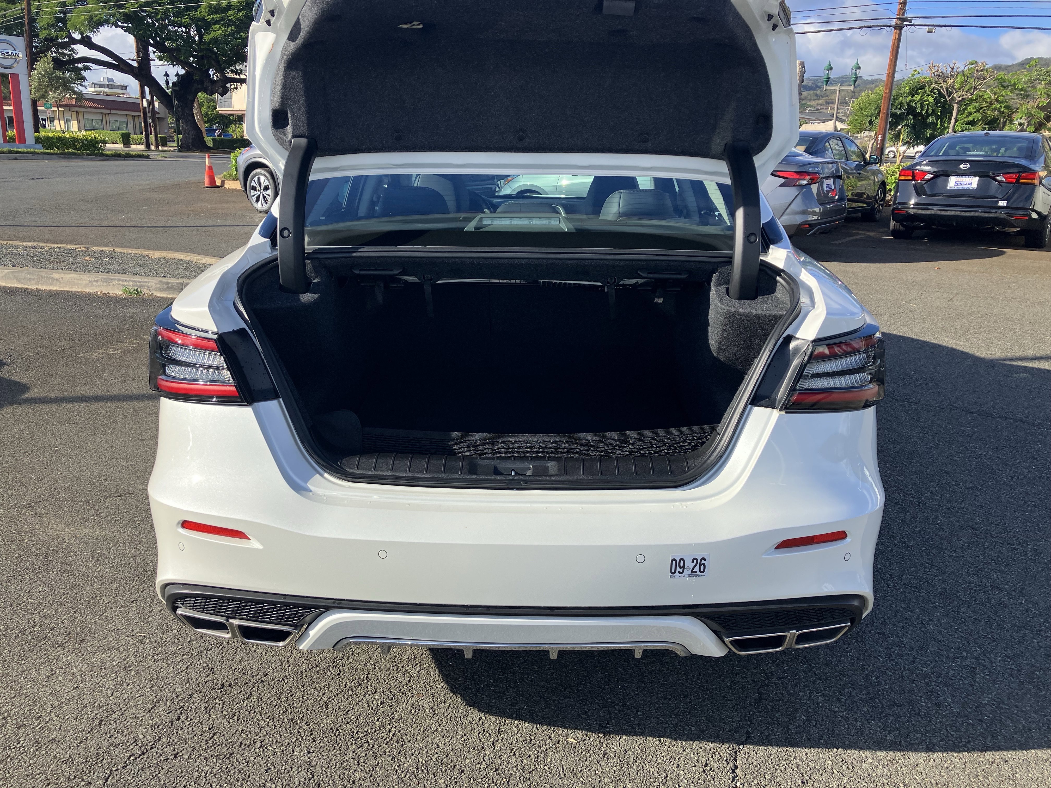 Certified 2023 Nissan Maxima Platinum w/ Sport Mat Group image 11