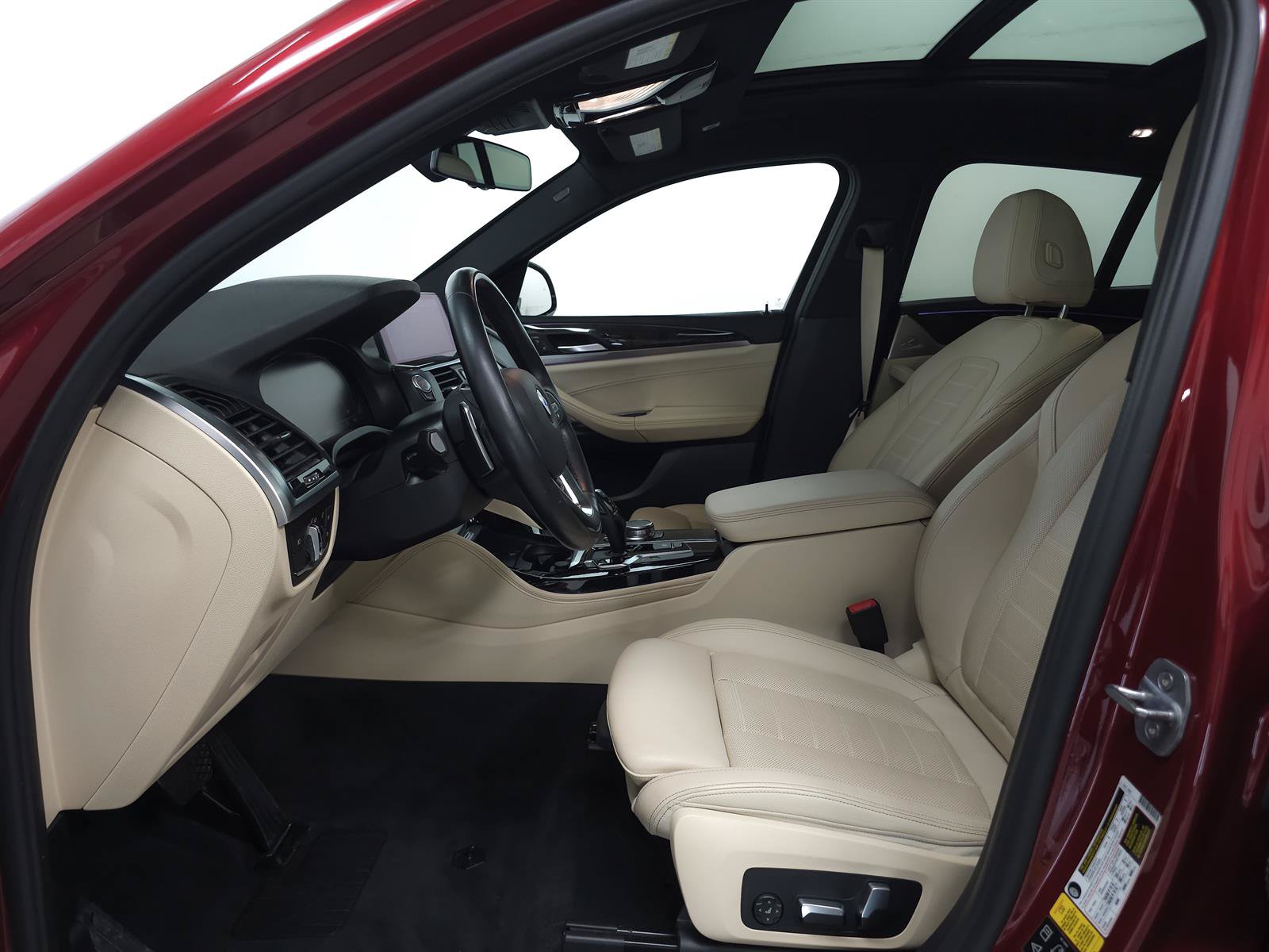 Used 2020 BMW X4 xDrive30i w/ Premium Package AWD/4WD image 4