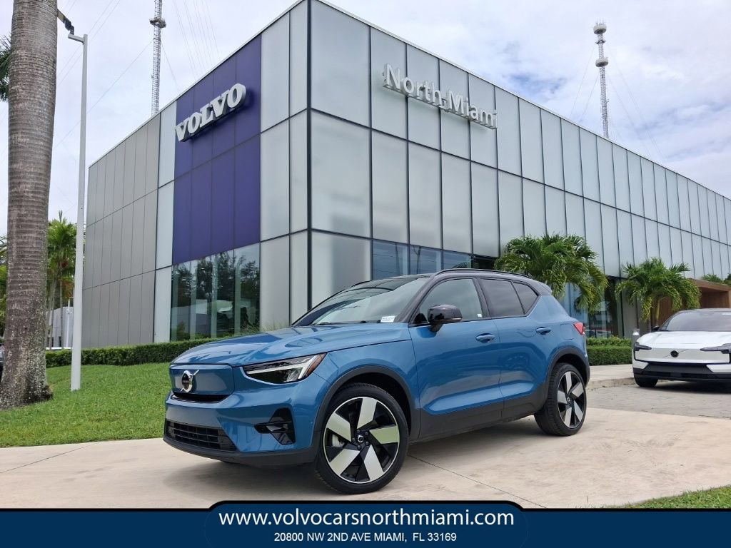 Used 2023 Volvo XC40 Recharge Plus