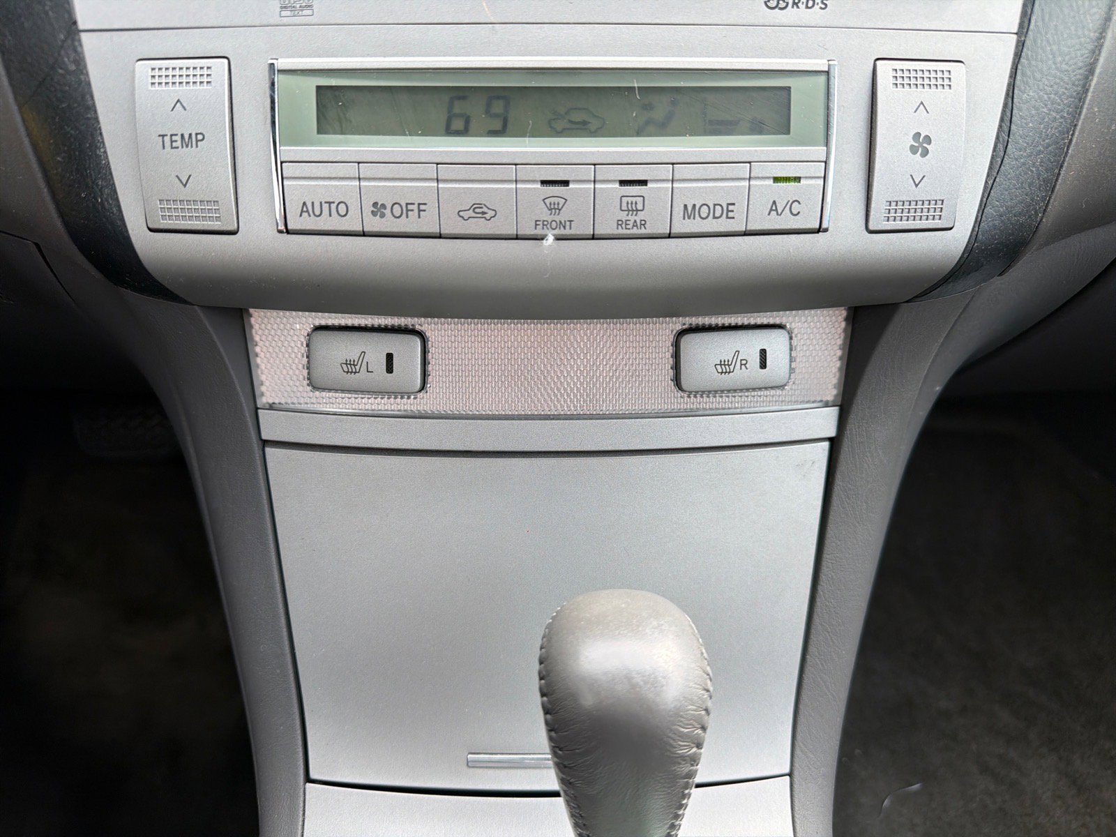 Used 2006 Toyota Solara SLE FWD image 19