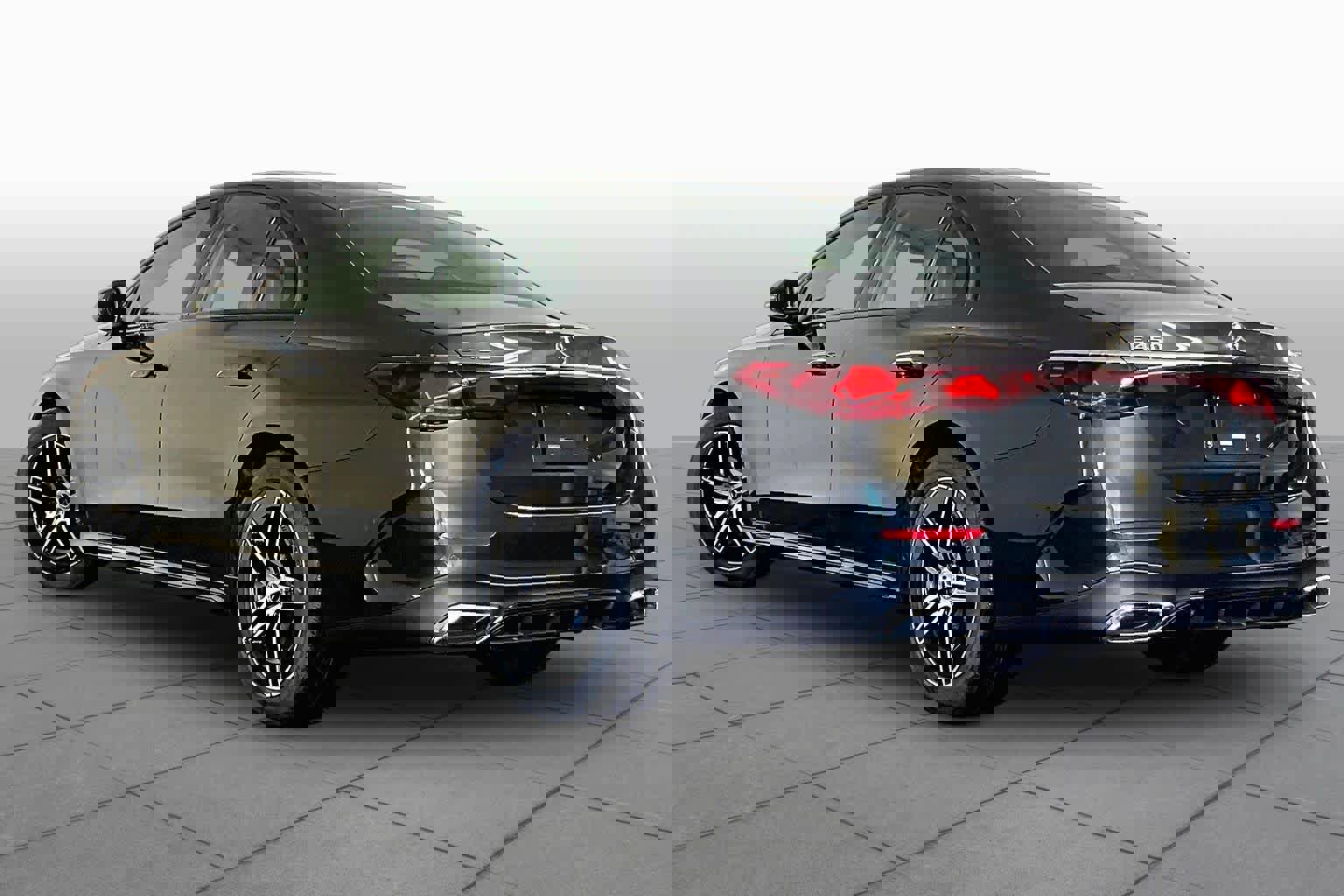 New 2026 Mercedes-Benz E 450 4MATIC Sedan image 3