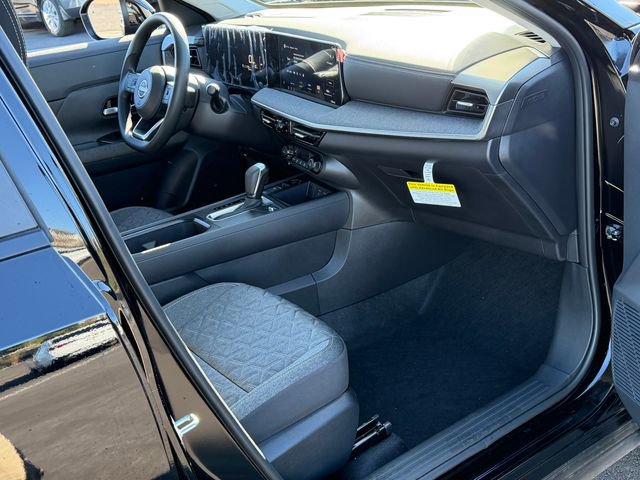 New 2026 Nissan Kicks SV w/ SV Premium Package FWD image 25
