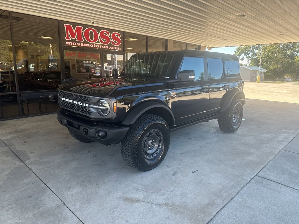 New 2025 Ford Bronco Badlands image 1