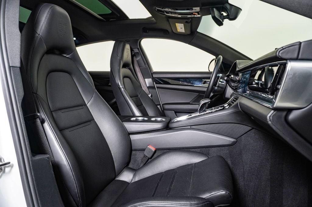 Used 2018 Porsche Panamera 4S AWD/4WD image 15
