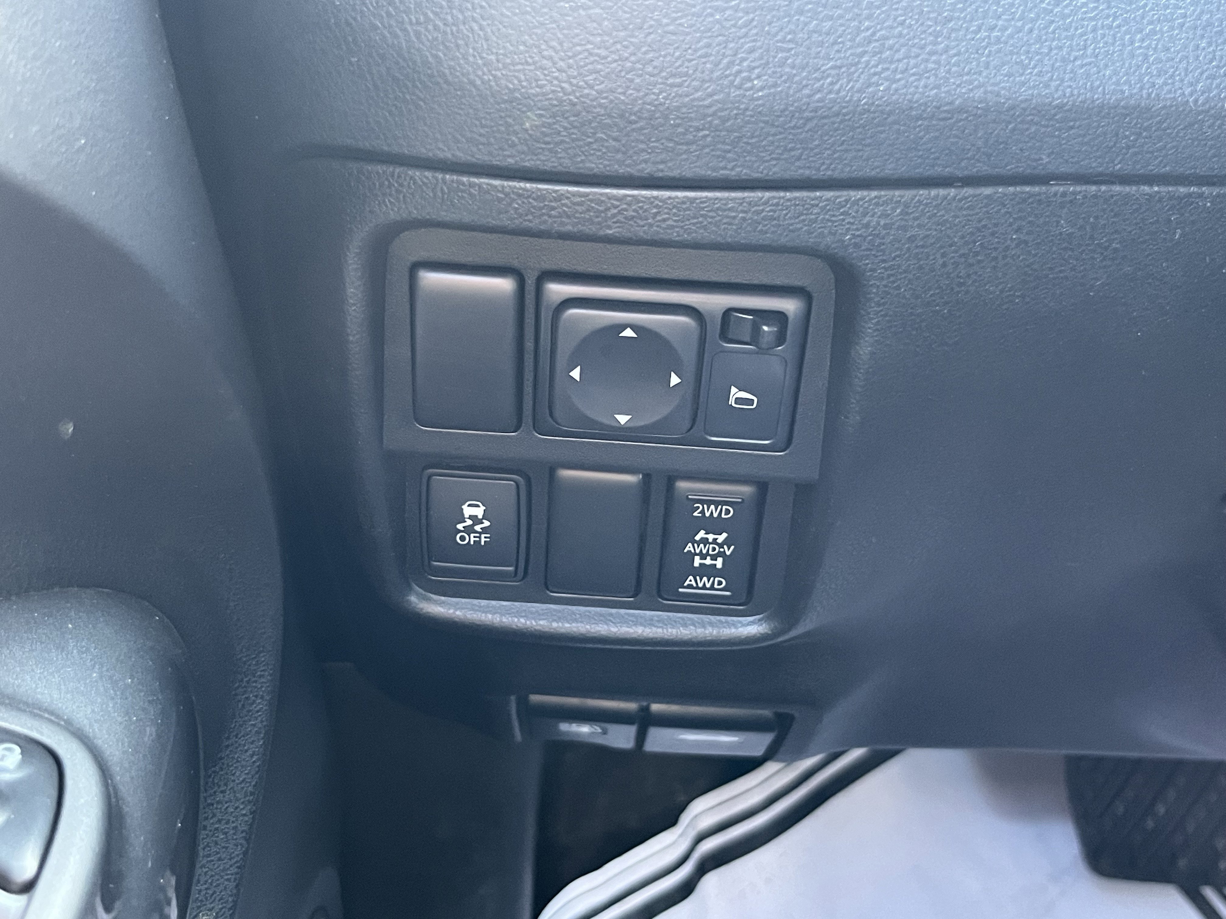 Used 2016 Nissan Juke S image 28