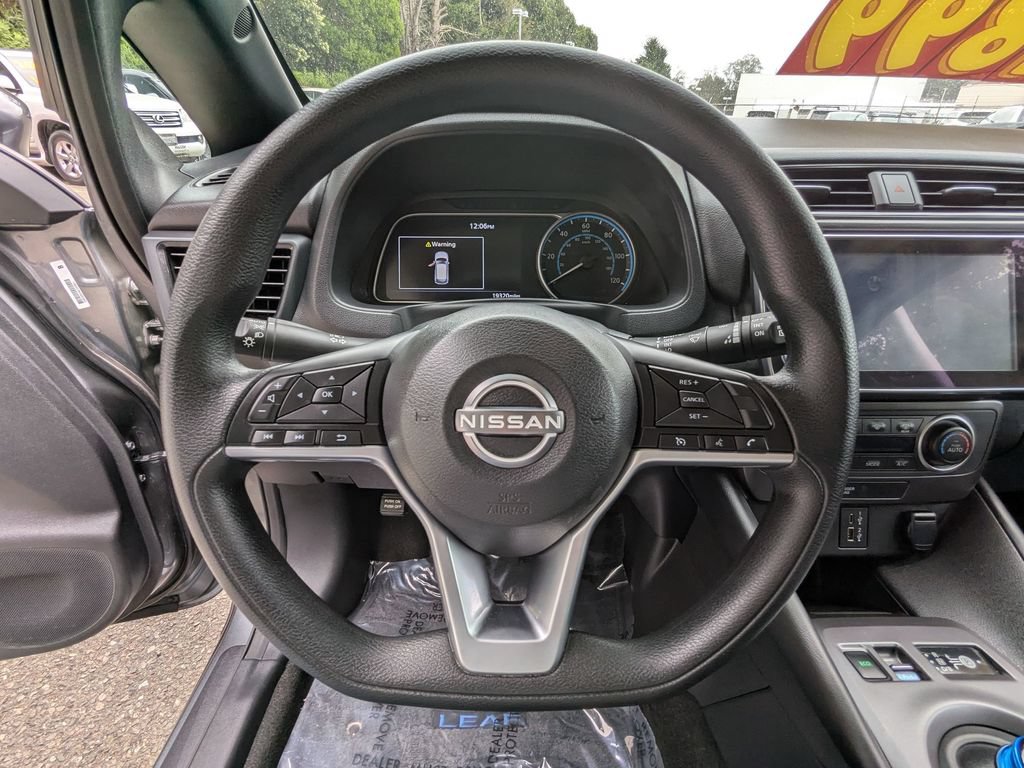 Used 2025 Nissan Leaf S FWD image 15