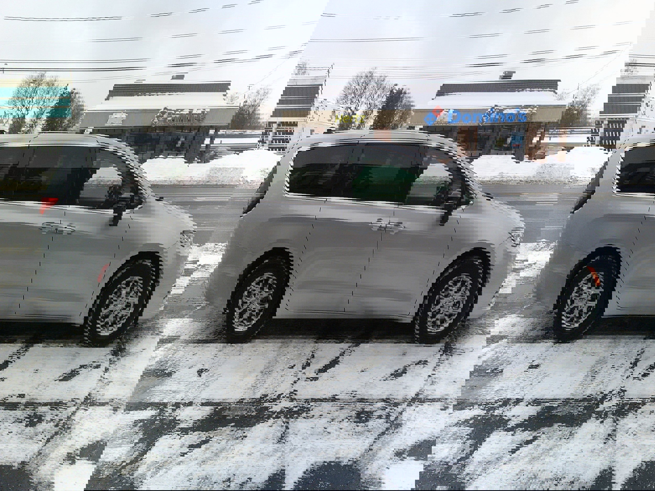 Used 2024 Chrysler Pacifica Touring-L image 6