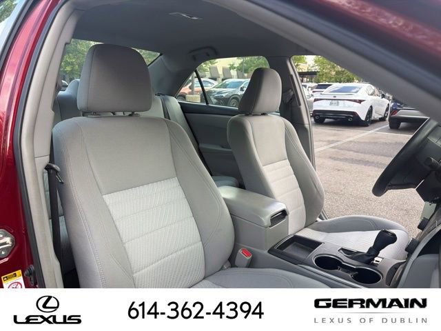 Used 2016 Toyota Camry LE FWD image 13