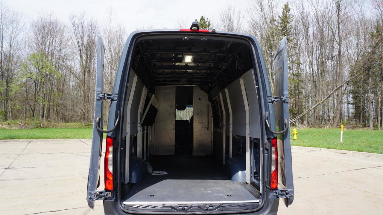 Used 2019 Mercedes-Benz Sprinter 170 image 22
