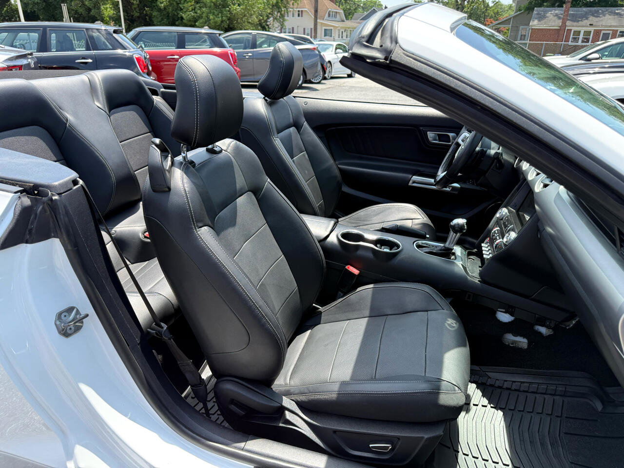 Used 2019 Ford Mustang Premium image 27