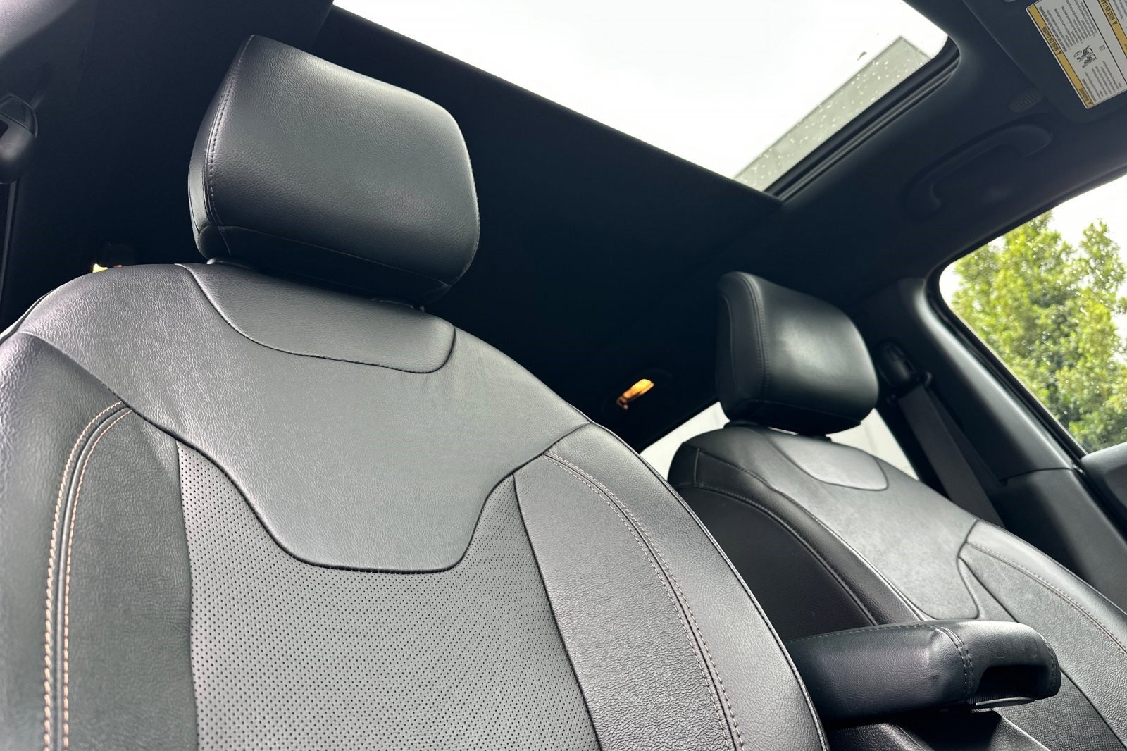 Used 2023 Jeep Compass Limited w/ Elite Group for (Red) Edition image 21