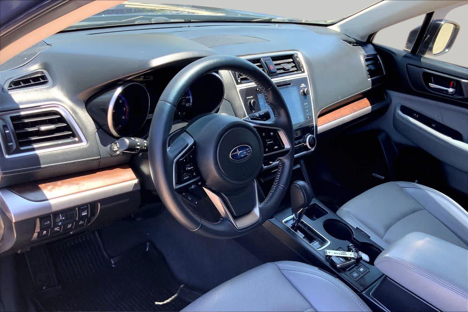 Used 2019 Subaru Outback 3.6R Limited w/ Popular Package #2 AWD/4WD image 17