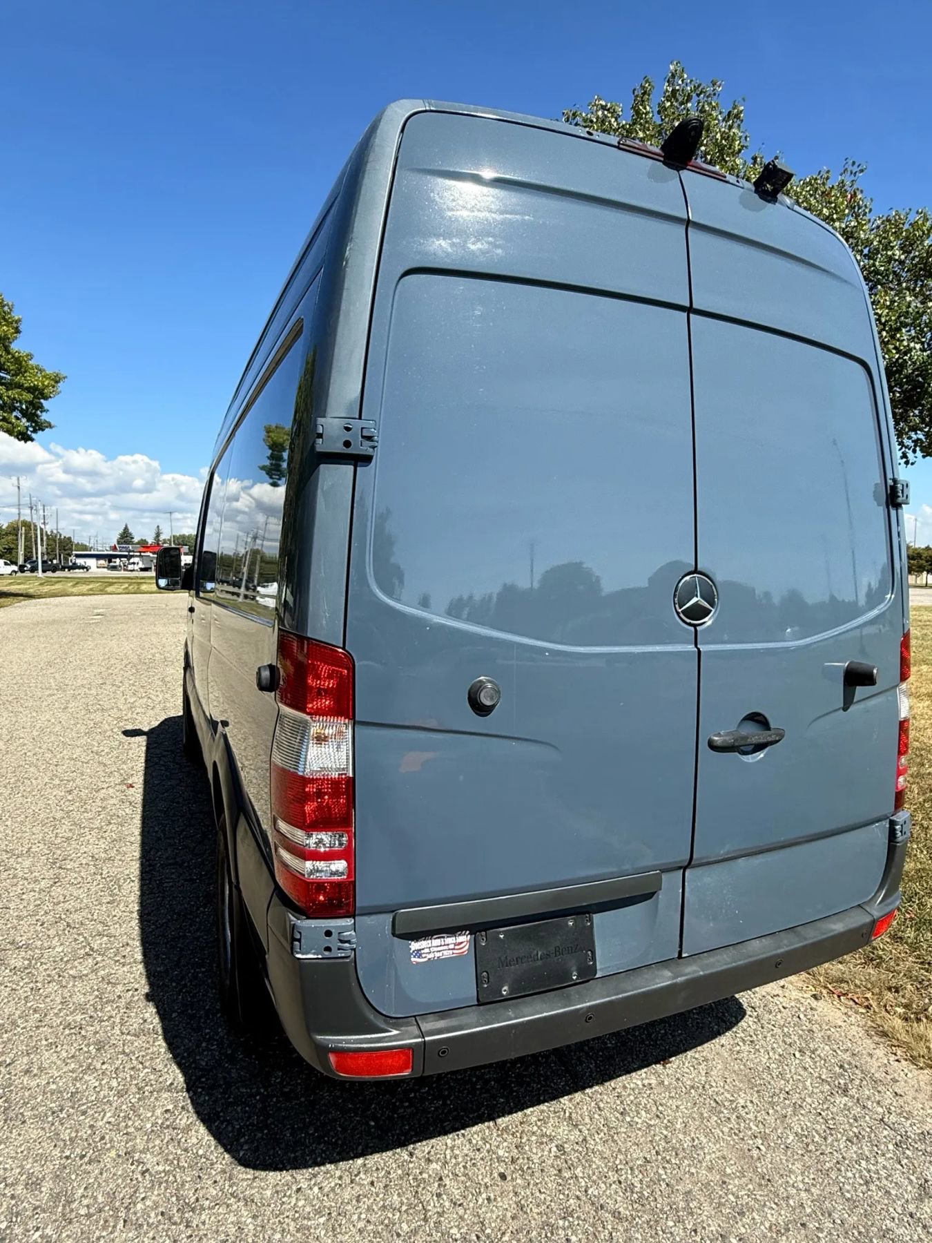 Used 2018 Mercedes-Benz Sprinter 2500 image 8