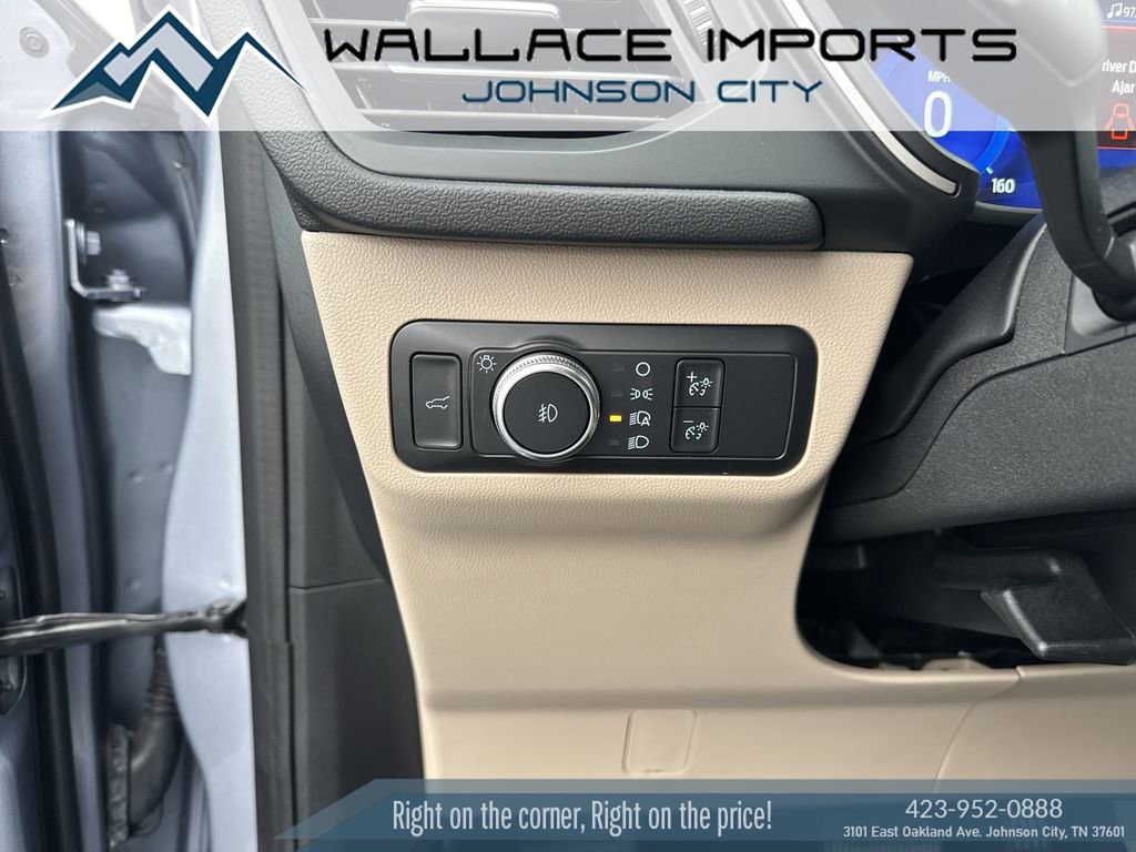 Used 2022 Ford Escape SEL w/ Technology Package image 32