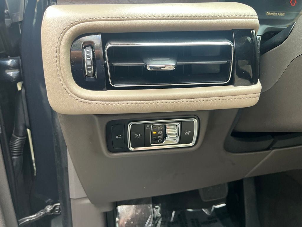 Used 2024 Lincoln Aviator Reserve w/ Equipment Group 201A AWD/4WD image 42
