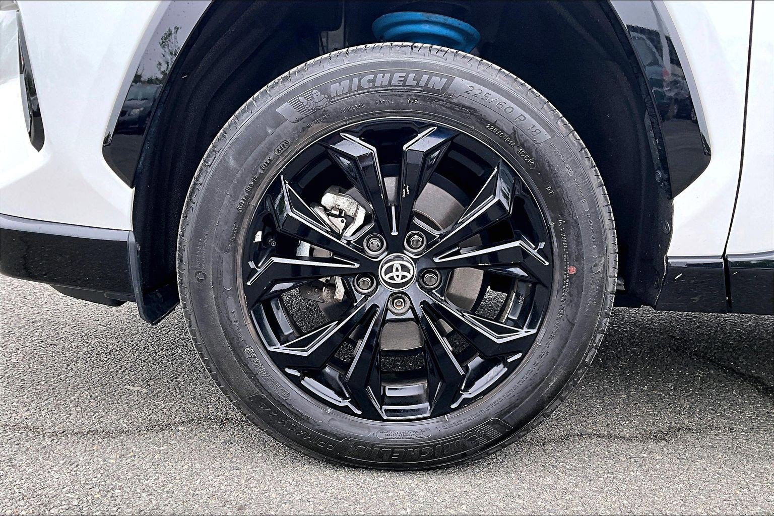 Used 2023 Toyota RAV4 SE AWD/4WD image 9