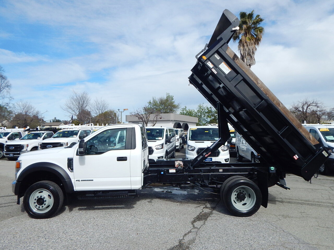 Used 2021 Ford F550 4x4 Regular Cab Super Duty image 5