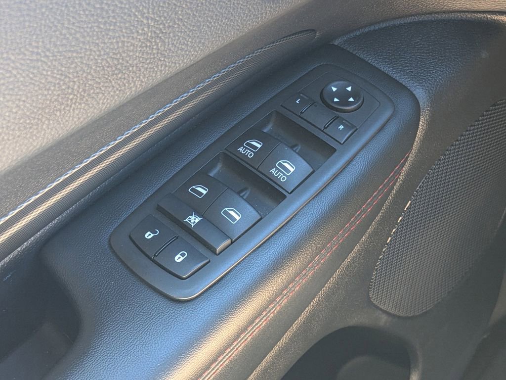 Used 2025 Dodge Durango GT RWD image 22