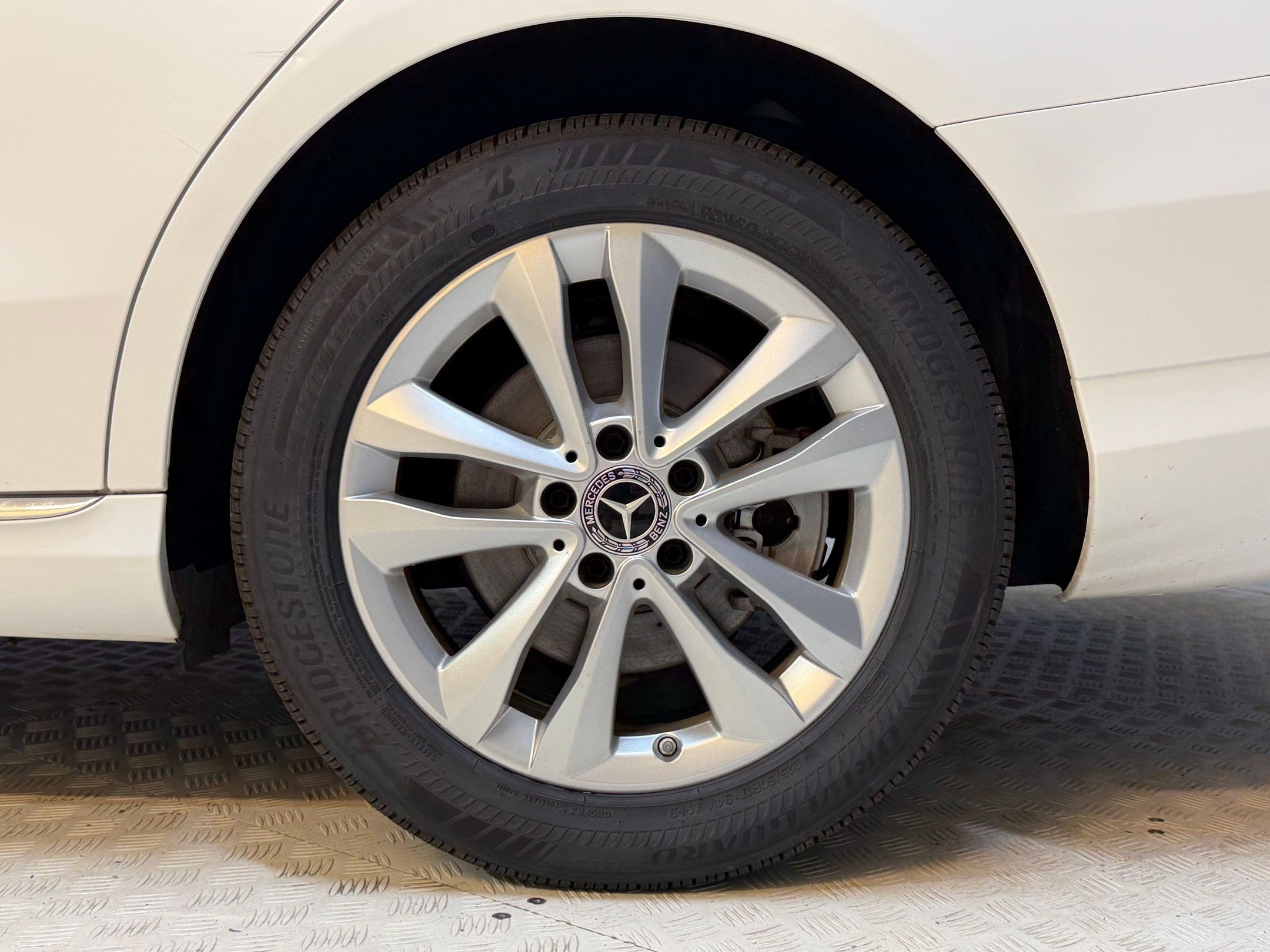 Used 2019 Mercedes-Benz C 300 4MATIC Sedan image 12