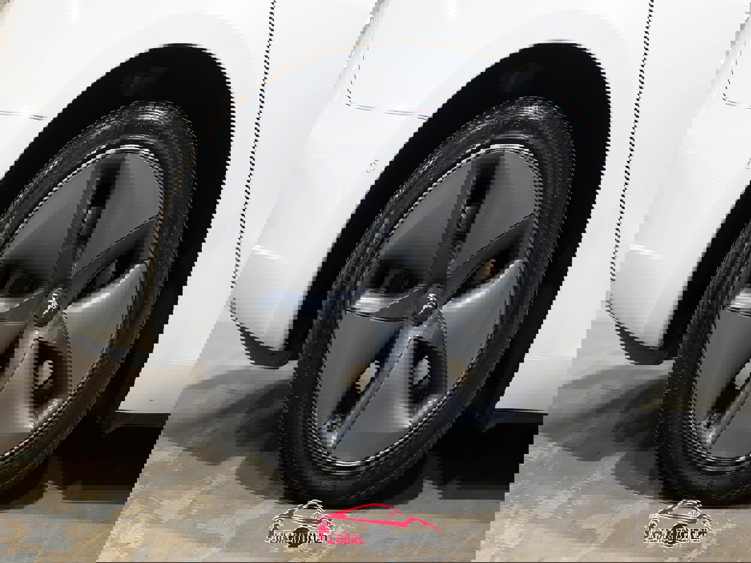 Used 2019 Tesla Model 3 Standard Range Plus image 11