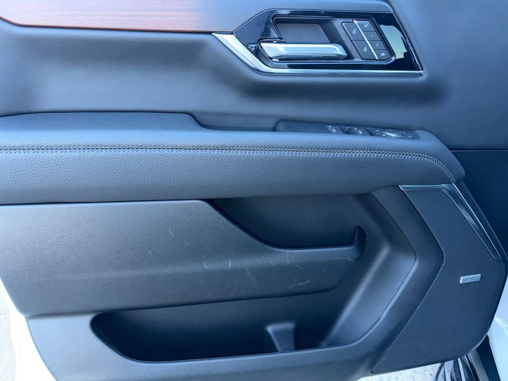 Certified 2025 GMC Yukon XL Denali image 13