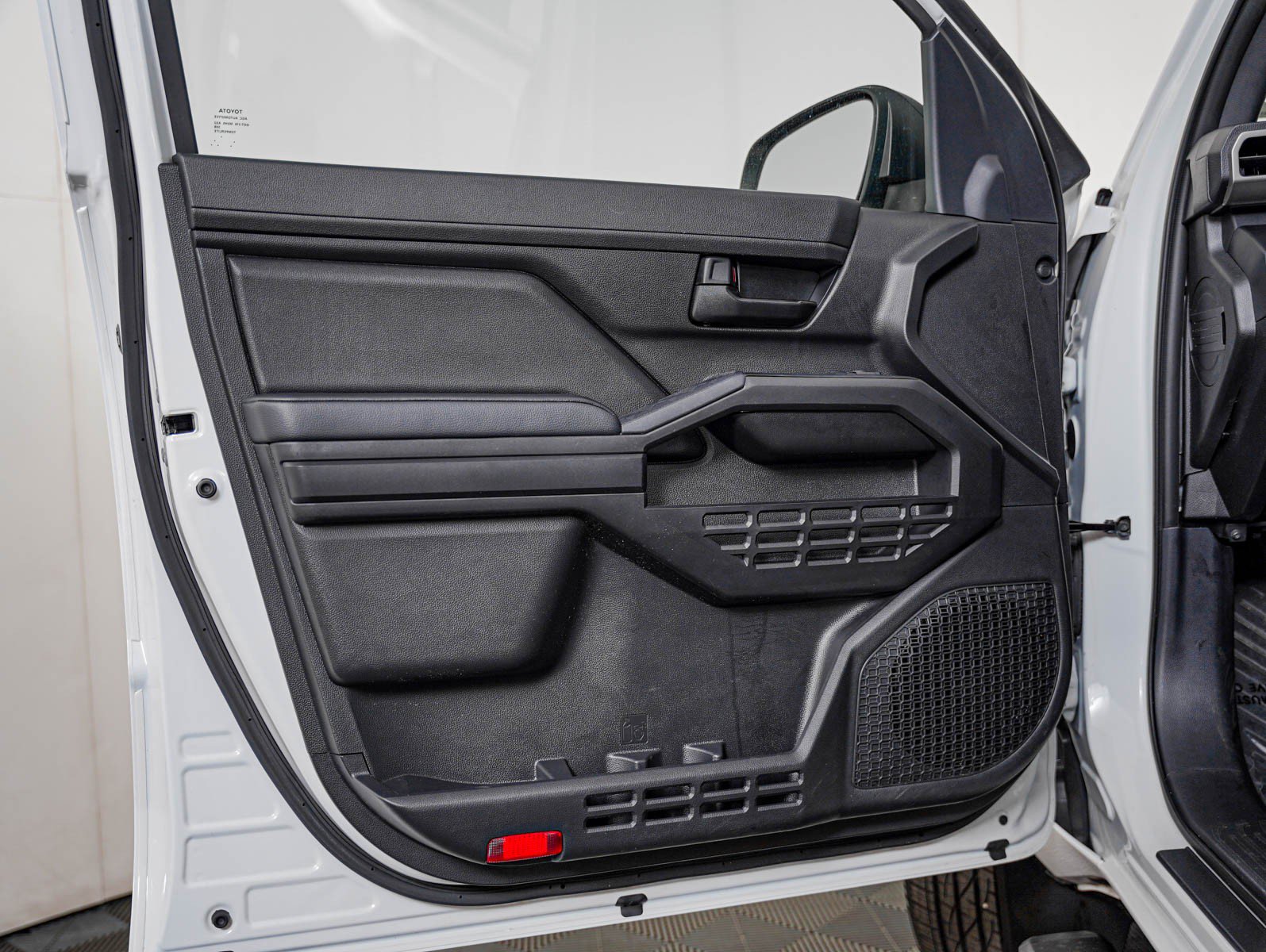 Used 2024 Toyota Tacoma SR RWD image 25